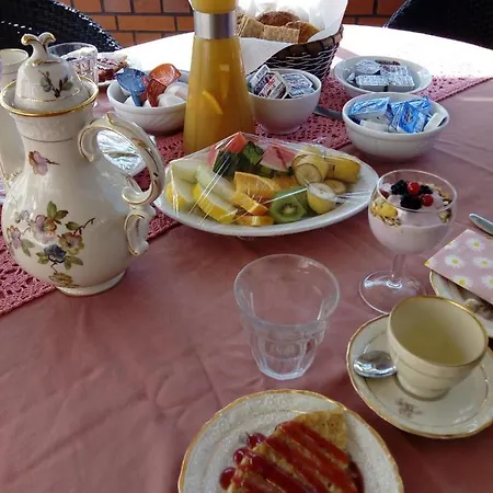 Bed & Breakfast Country B&B *